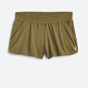 NWT! FP MOVEMENT BY FREE PEOPLE
Get Set High Waist Dolphin Hem Short